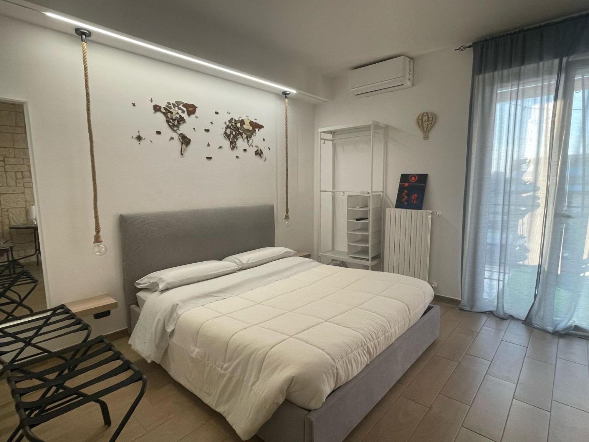 Hotel Wanderlust House Bari Exteriér fotografie